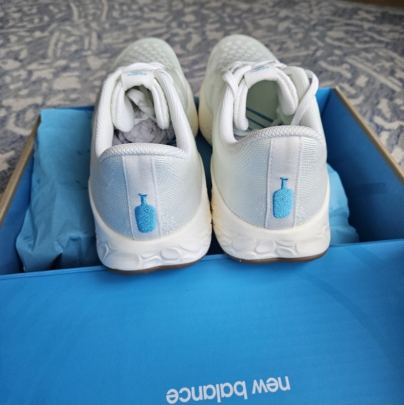 Blue Bottle Coffee X Fresh Foam 1080v12 - Limited Edition Running Sneaker - Picture 3 of 16